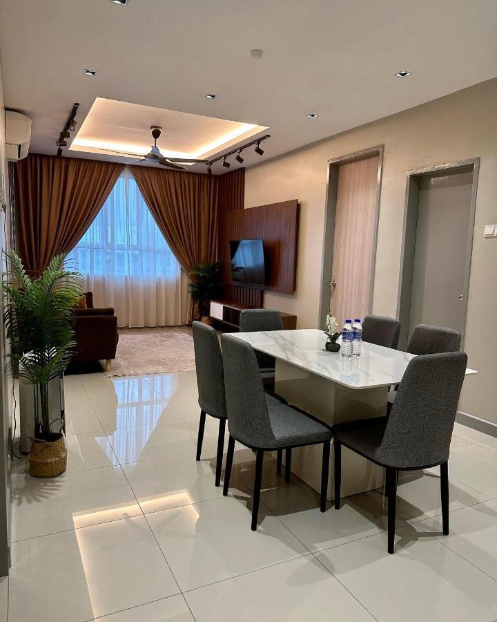 Ciptarase Apartment - Drawbridge,Ktcc Mall, كُوالا تيرينغانو المظهر الخارجي الصورة