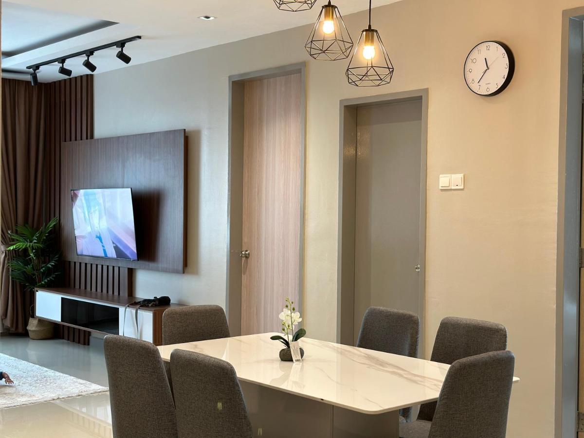 Ciptarase Apartment - Drawbridge,Ktcc Mall, كُوالا تيرينغانو المظهر الخارجي الصورة