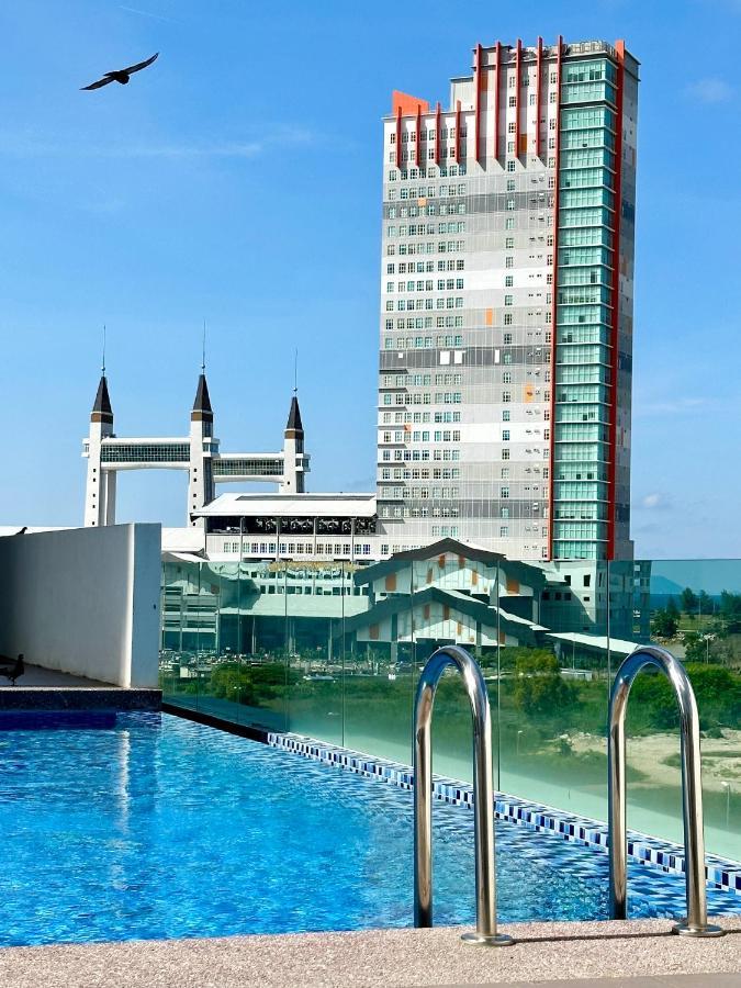 Ciptarase Apartment - Drawbridge,Ktcc Mall, كُوالا تيرينغانو المظهر الخارجي الصورة